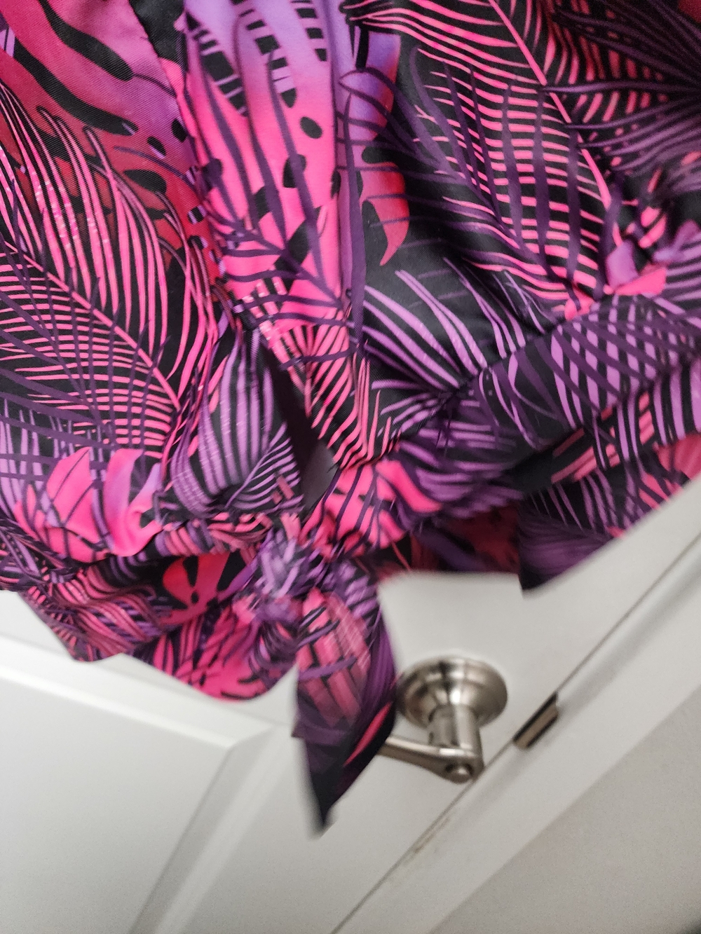 Tropical Leaf Scoop Neck Swim Tankini in Pink & Purple - Picture 3 of 6